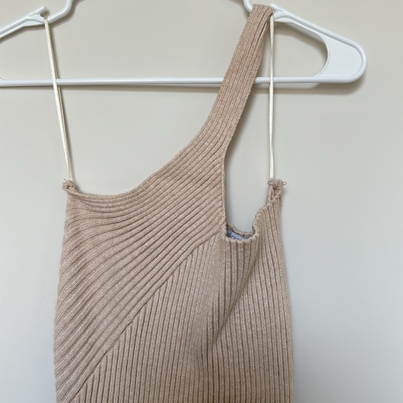 Fashion nova Cream bodycon dress with open sides - Picture 2 of 3